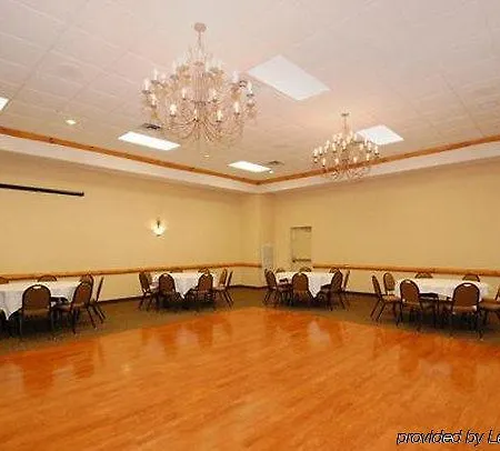 Rodeway Inn & Suites 